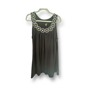 Elegant Black Sleeveless dress 👗 with Embroidered Neckline